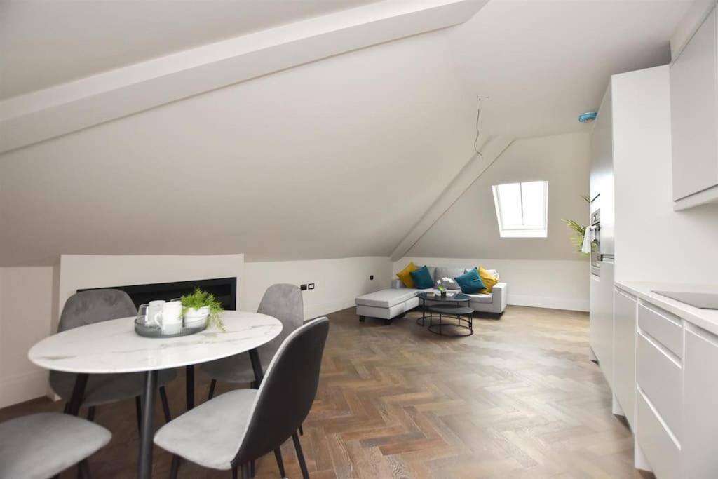 Vive Sea View Getaway Apartamento Hastings Exterior foto