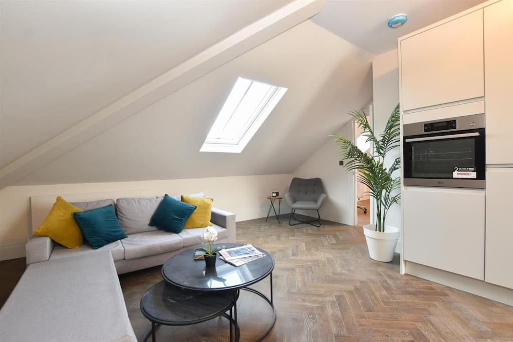 Vive Sea View Getaway Apartamento Hastings Exterior foto
