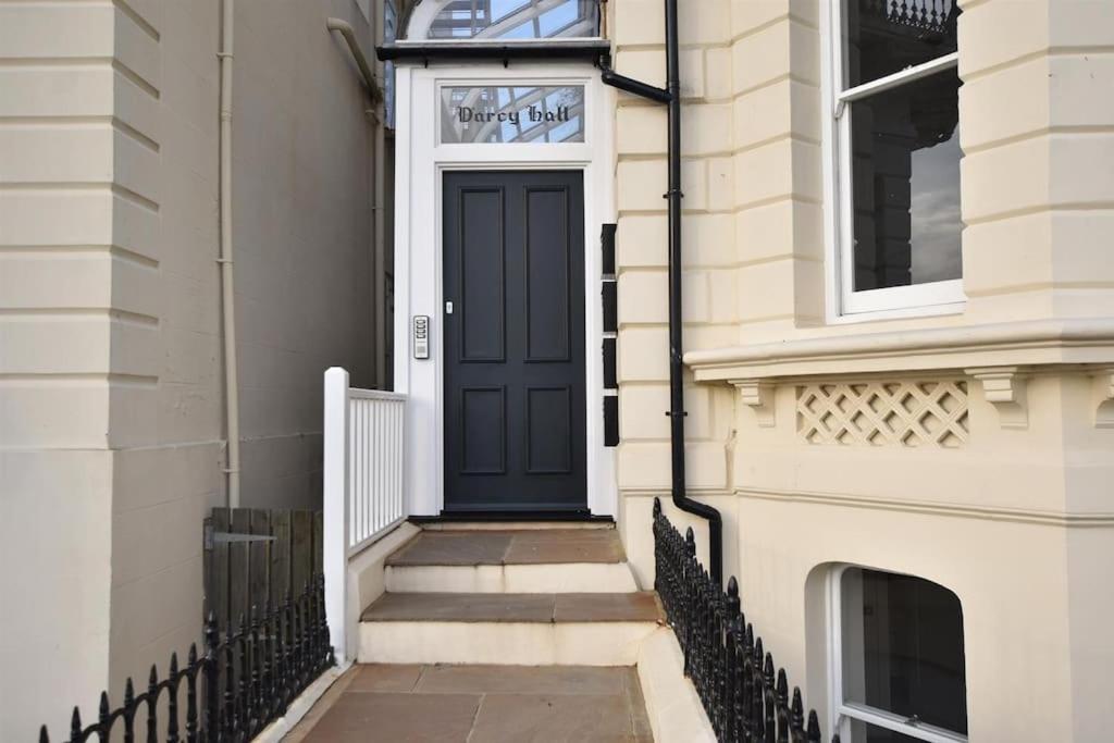 Vive Sea View Getaway Apartamento Hastings Exterior foto